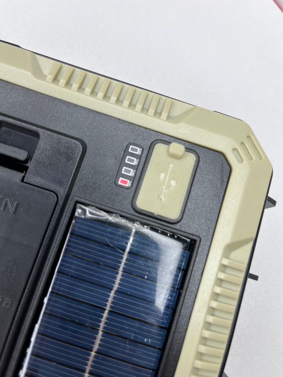 چراغ اضطراری جعبه ابزار نمای نزدیک